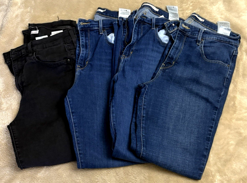 Lot Of 4 Levi Jeans Women Size 31